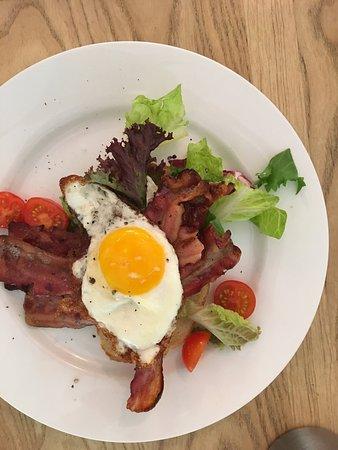 Jordbaerpikene City Lade